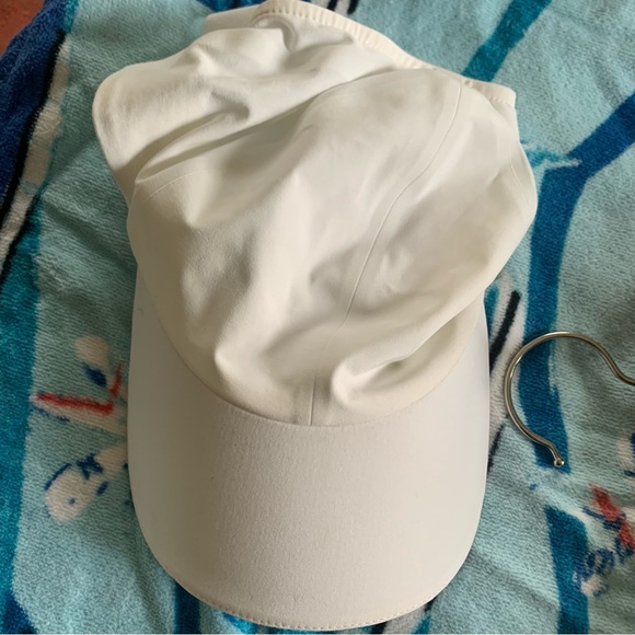 lululemon athletica Accessories - Lululemon Womens Fast and Free Ponytail Running White Hat